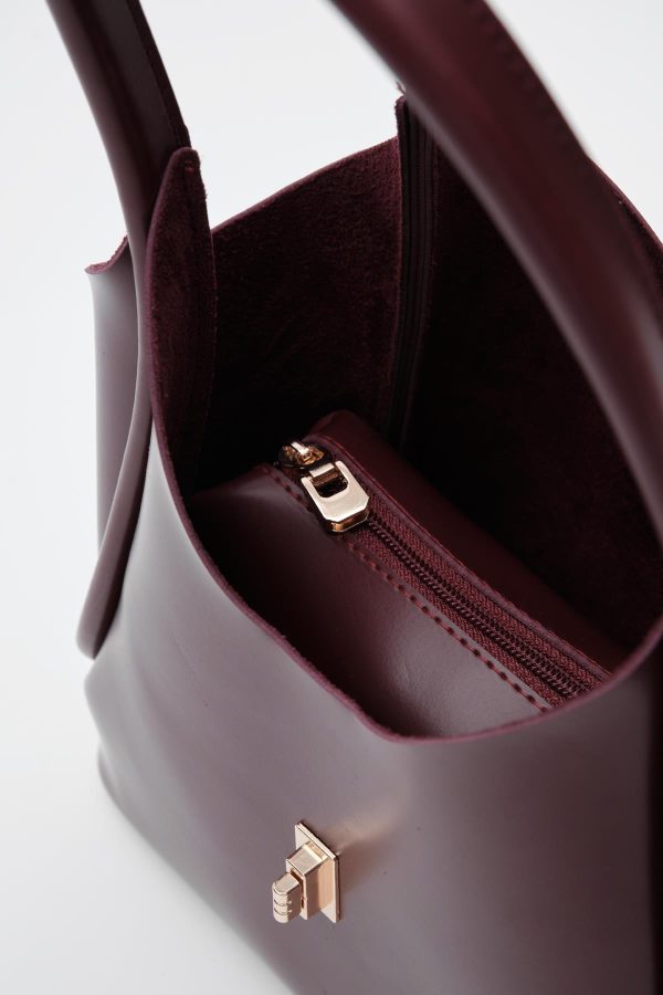 Elegant Burgundy Faux Leather Handbag - Image 12
