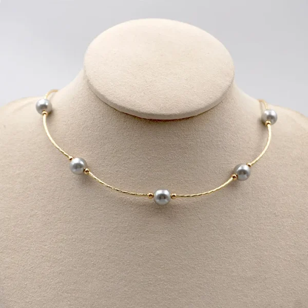 Pearl-Inspired Choker Necklace - Image 2