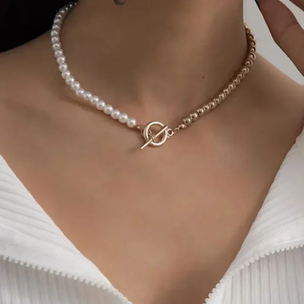 Pearl Stitching Buckle Choker - Image 3