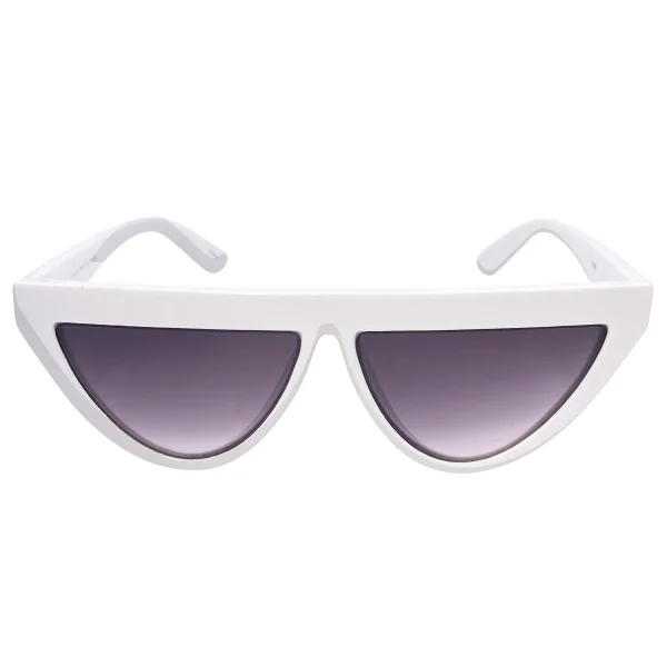 Glamorous Glasses for the Timeless Fashionista - Image 4
