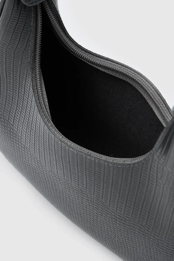 Chic Black Shoulder Bag - Image 6