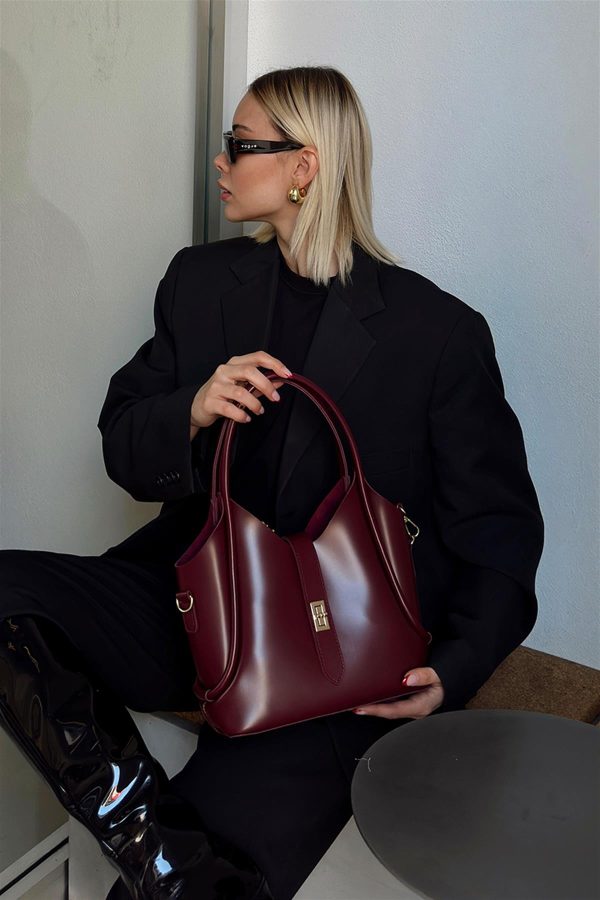 Elegant Burgundy Faux Leather Handbag - Image 4