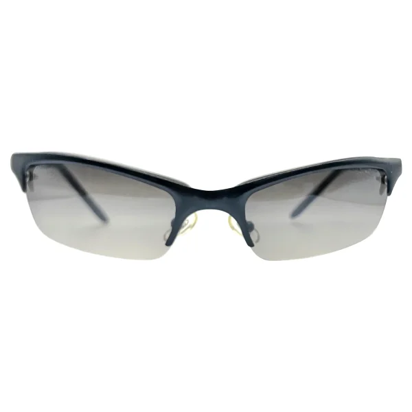 Trend-Defining Frames for the Style Conscious