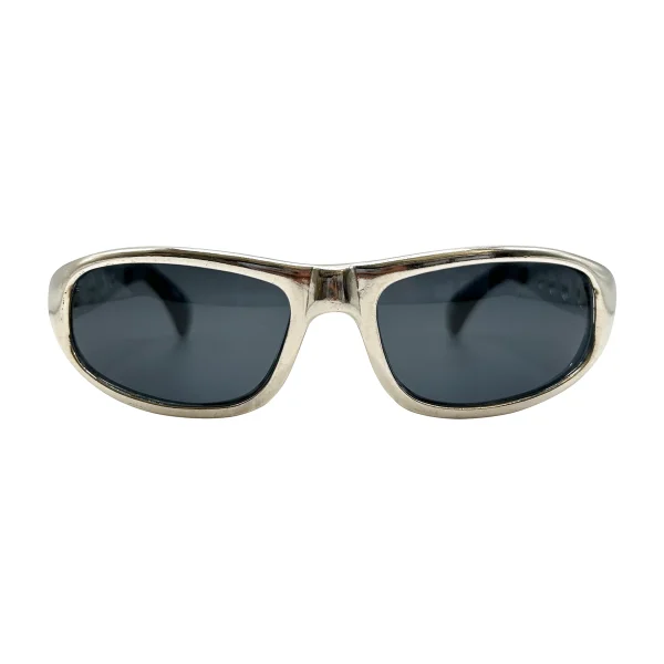 Striking Frames for the Fearless Style Leader