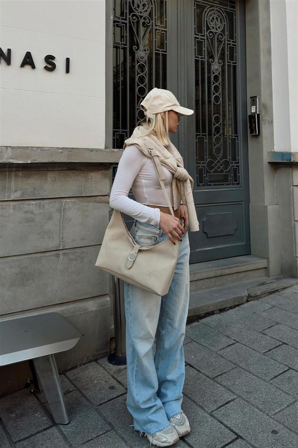 Elegant Beige Shoulder Bag - Image 4