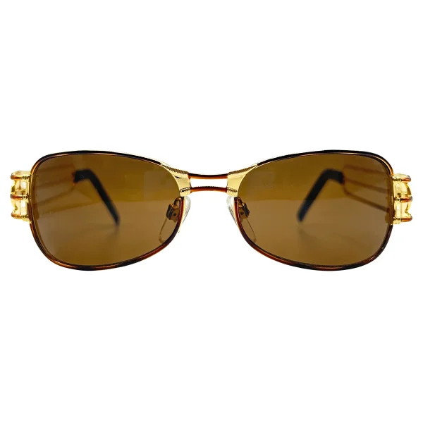 Fashion-Forward Frames for the Confident Trendsetter - Image 4